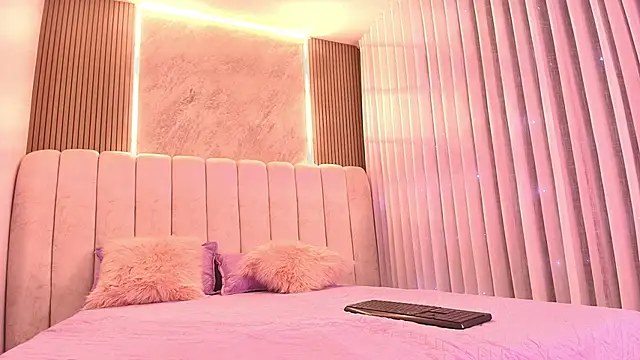 emyli sw  online show from 12-05-25, 03:05