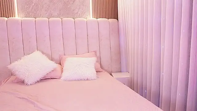 emyli sw  online show from 03-31-26, 03:19