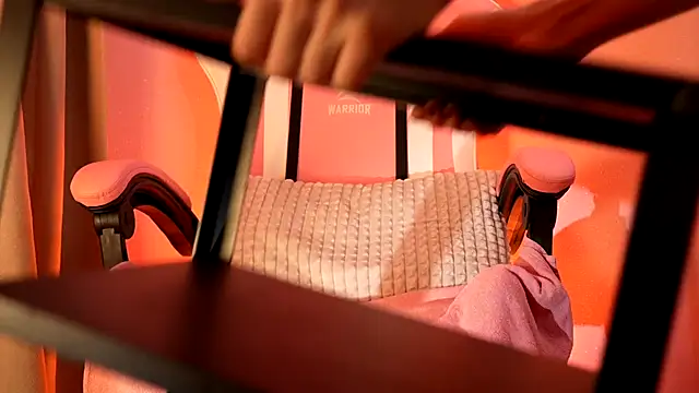 KirstenDanston online show from 09-26-25, 12:50