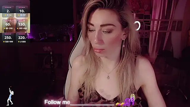 AnnieGOld  online show from 04-26-26, 05:32