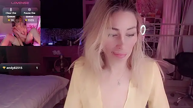 AnnieGOld  online show from 01-10-26, 11:22