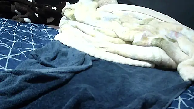 Snapshot of smalldick3280 chatting on 02-23-25, 11:44 smalldick3280 online show from 02-23-25, 11:44