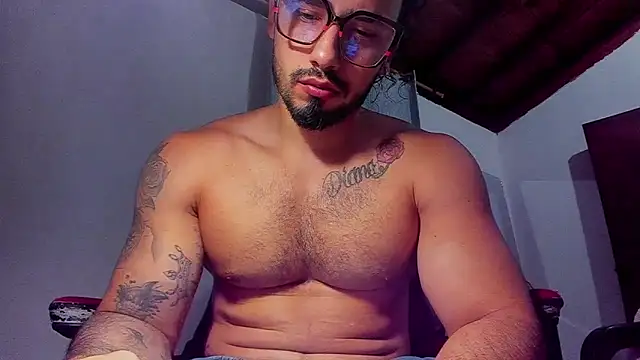 Snapshot of Baky_sexy chatting on 02-06-26, 02:07 Baky sexy online show from 02-06-26, 02:07