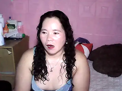 hotpusie 4u online show from 10-09-25, 04:07