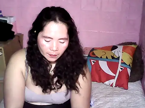 hotpusie 4u online show from 10-13-25, 05:36