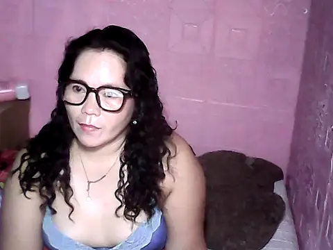 hotpusie 4u online show from 09-29-25, 04:52