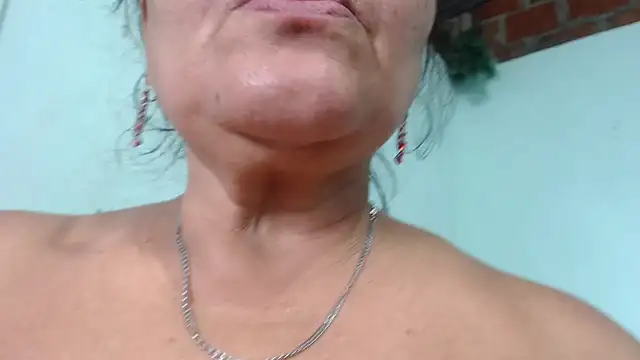 Snapshot of juanys_asshot chatting on 09-14-25, 12:05 juanys asshot online show from 09-14-25, 12:05