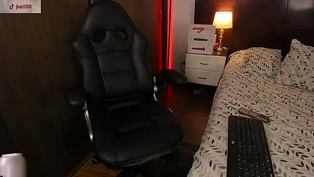 AleJaramillo  online show from 09-15-25, 06:41