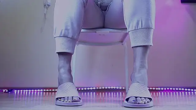 Foot Goddes  online show from 01-31-25, 10:10