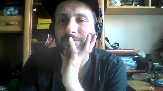 FireFox Feel online show from 03-08-25, 03:24