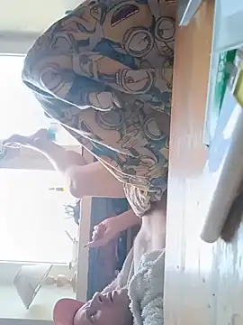 FireFox Feel online show from 03-23-25, 06:26