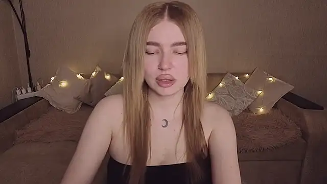 ViolettaLopez online show from 05-31-26, 06:09