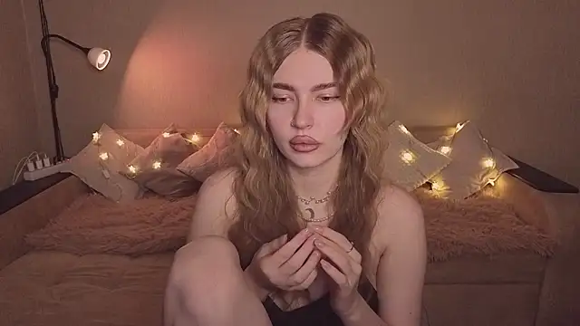 ViolettaLopez online show from 03-16-26, 04:10