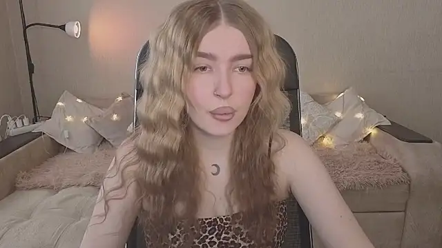 ViolettaLopez online show from 02-21-26, 12:40