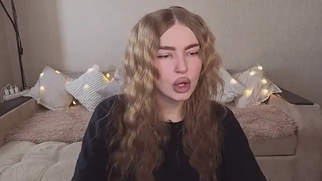 ViolettaLopez online show from 03-12-26, 12:53