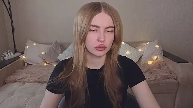 ViolettaLopez online show from 05-04-26, 01:03