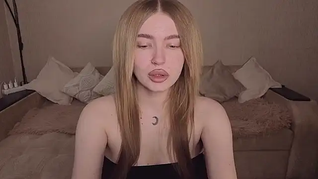 ViolettaLopez online show from 05-09-26, 03:15