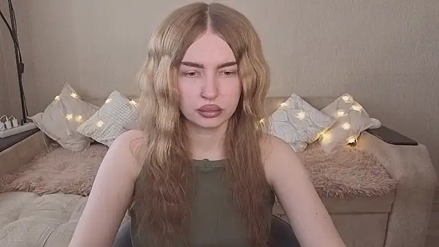 ViolettaLopez online show from 03-15-26, 12:23