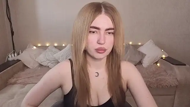 Snapshot of ViolettaLopez chatting on 06-08-26, 11:22 ViolettaLopez online show from 06-08-26, 11:22