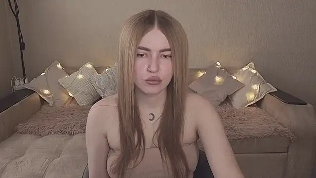 ViolettaLopez online show from 11-07-25, 11:04