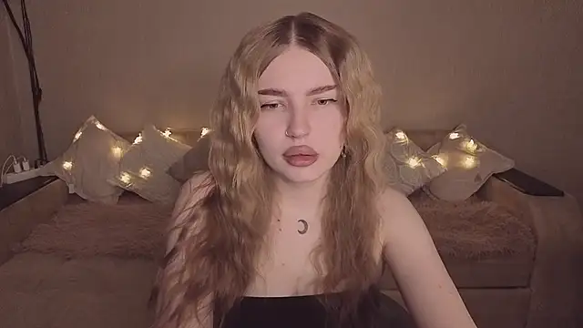 ViolettaLopez online show from 03-25-26, 04:06