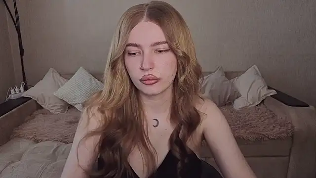ViolettaLopez online show from 05-11-26, 02:29