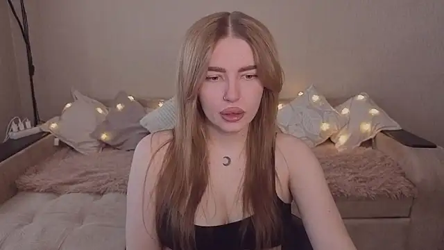 ViolettaLopez online show from 04-10-26, 01:29