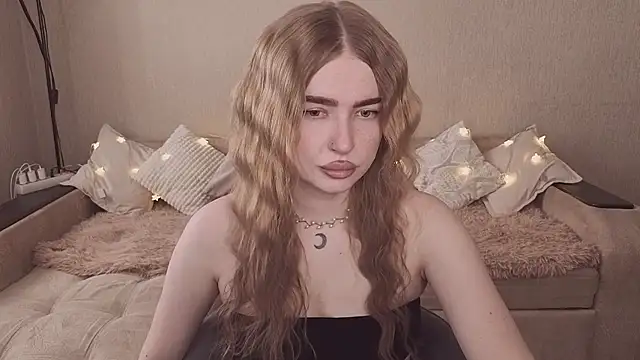 ViolettaLopez online show from 03-27-26, 12:17