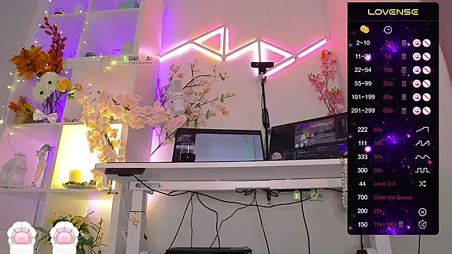 Elena-Marilyn online show from 11-07-25, 08:24