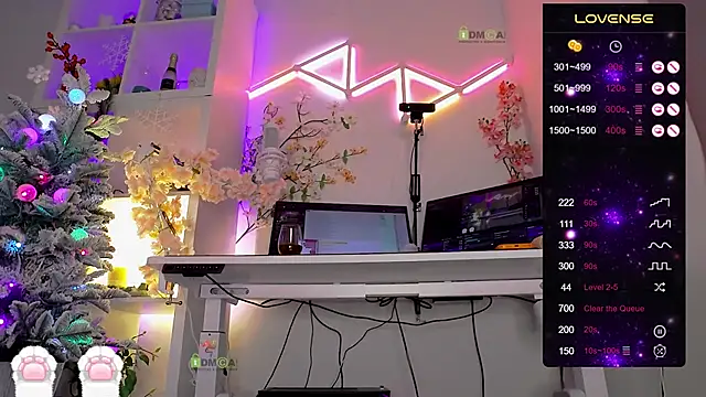 Elena-Marilyn online show from 12-22-25, 08:31