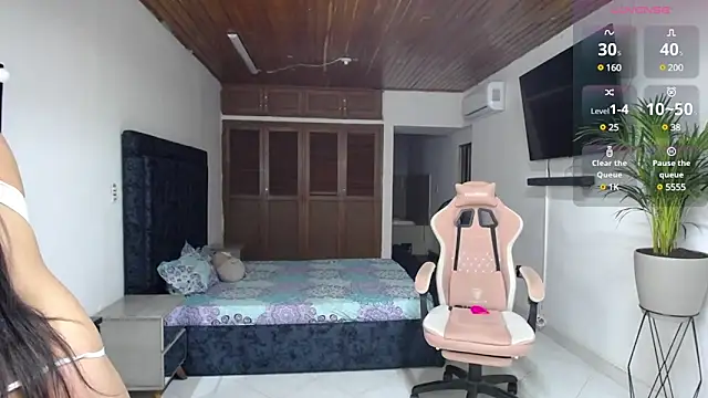 Snapshot of ashley_morgan_18 chatting on 03-13-25, 06:26 ashley morgan 18 online show from 03-13-25, 06:26