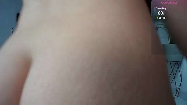 Snapshot of ashley_morgan_18 chatting on 03-18-25, 09:34 ashley morgan 18 online show from 03-18-25, 09:34