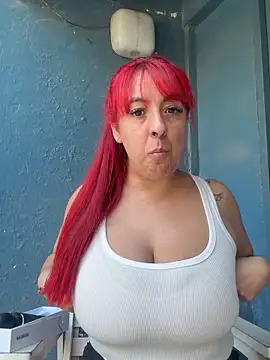 sofy alone online show from 09-15-25, 05:13