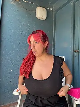 sofy alone online show from 11-09-25, 03:38