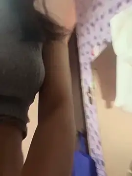 Snapshot of roman_and_jessie chatting on 02-14-26, 12:49 roman and jessie online show from 02-14-26, 12:49