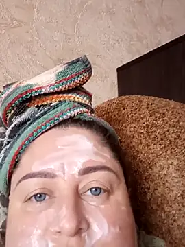 Amy August online show from 12-05-25, 09:19