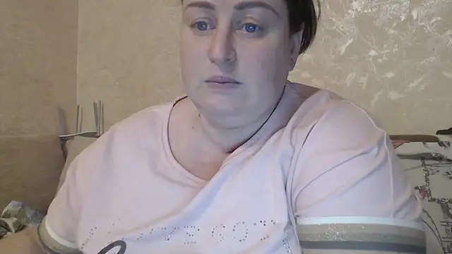 Amy August online show from 03-08-25, 05:33