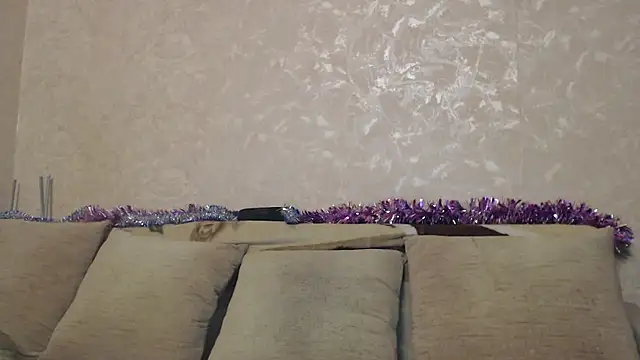 Amy August online show from 01-11-26, 04:47