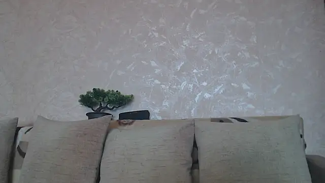 Amy August online show from 05-17-26, 09:09