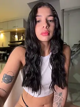 Veronica ar online show from 05-29-26, 03:45