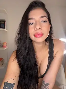 Veronica ar online show from 06-04-26, 03:11