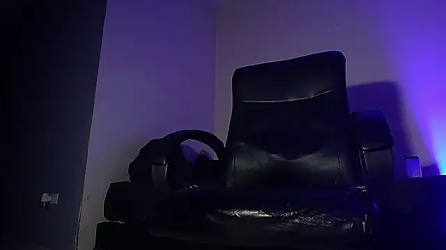 Thickveinyy online show from 10-26-25, 01:28