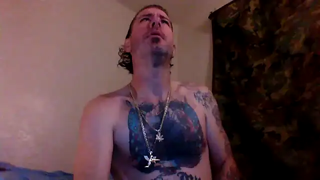 Snapshot of thefire420 chatting on 01-15-25, 11:32 thefire420 online show from 01-15-25, 11:32