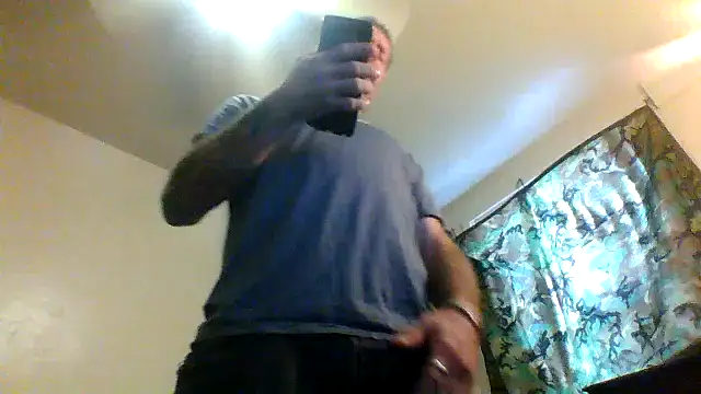 Snapshot of thefire420 chatting on 12-04-24, 04:32 thefire420 online show from 12-04-24, 04:32