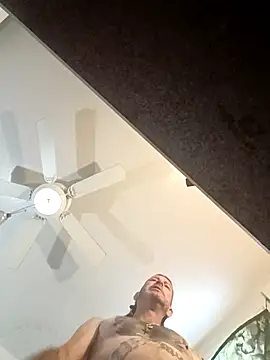 Snapshot of thefire420 chatting on 10-13-25, 07:26 thefire420 online show from 10-13-25, 07:26