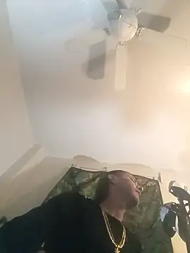 Snapshot of thefire420 chatting on 10-26-25, 11:10 thefire420 online show from 10-26-25, 11:10