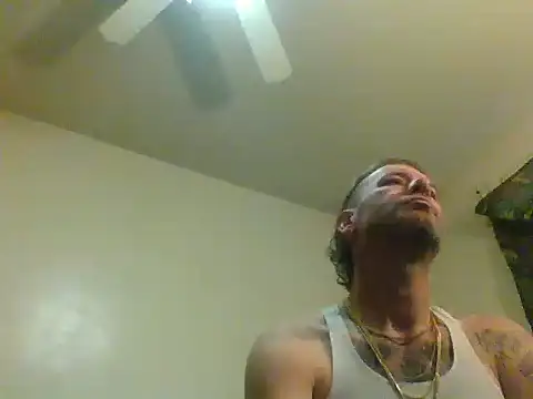 Snapshot of thefire420 chatting on 12-08-24, 12:46 thefire420 online show from 12-08-24, 12:46