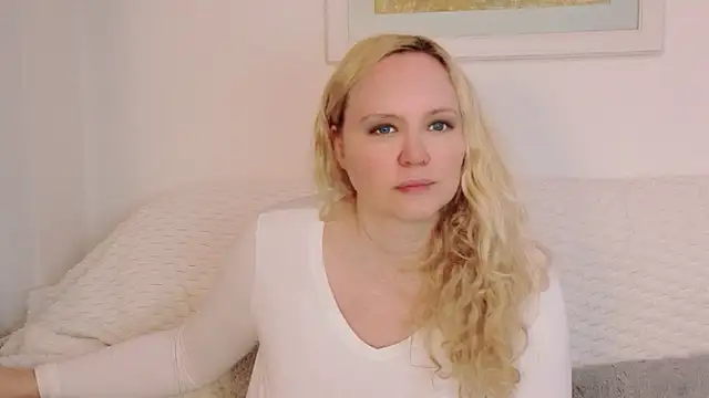 Sarah4you online show from 11-15-25, 05:39