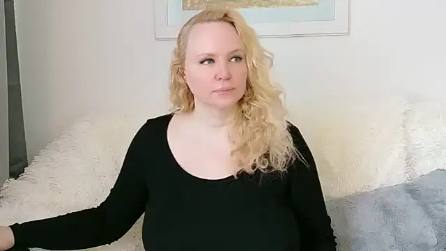 Sarah4you online show from 03-28-26, 01:01