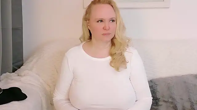 Sarah4you online show from 03-19-26, 09:59